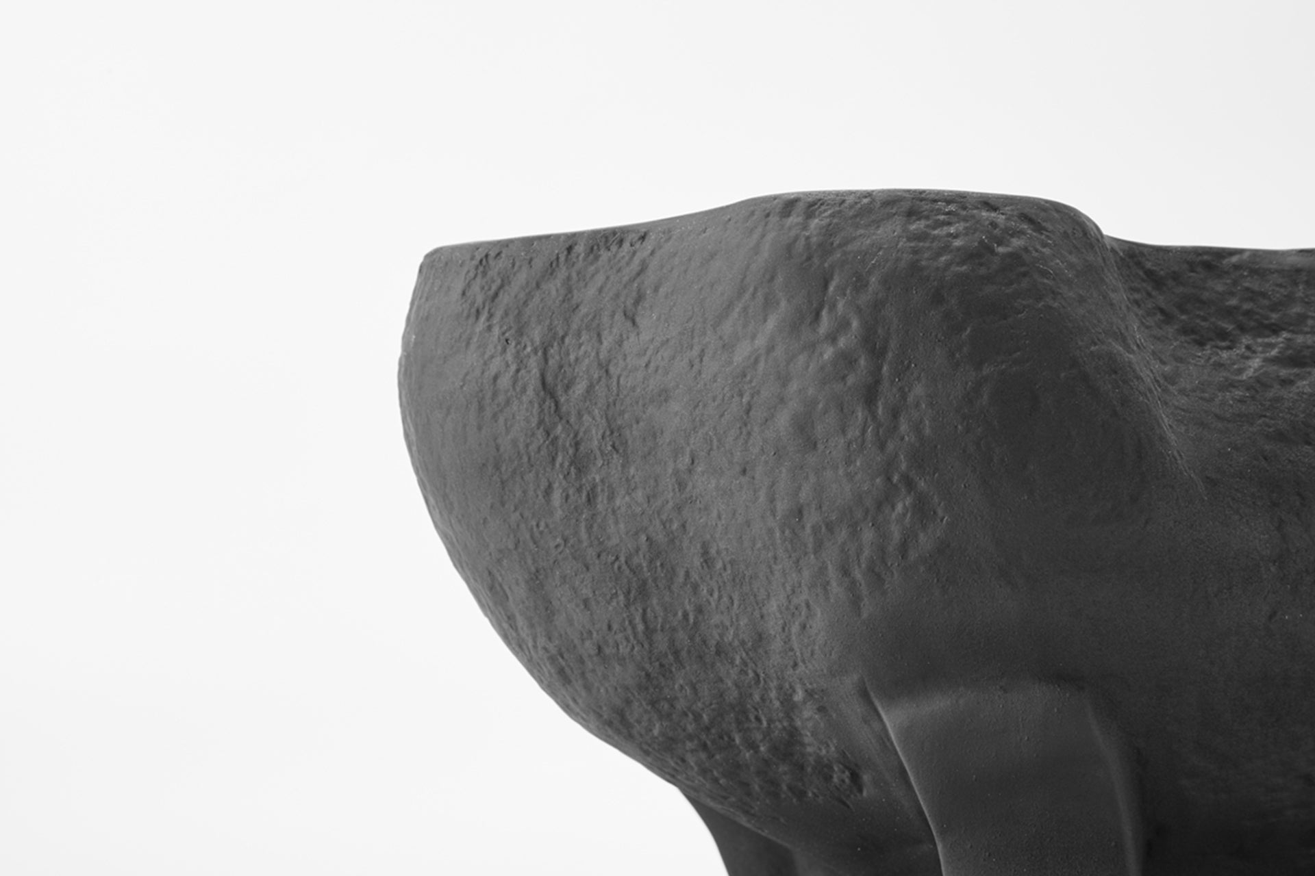 THE FOUNDRY CONCH BOWL EBONY