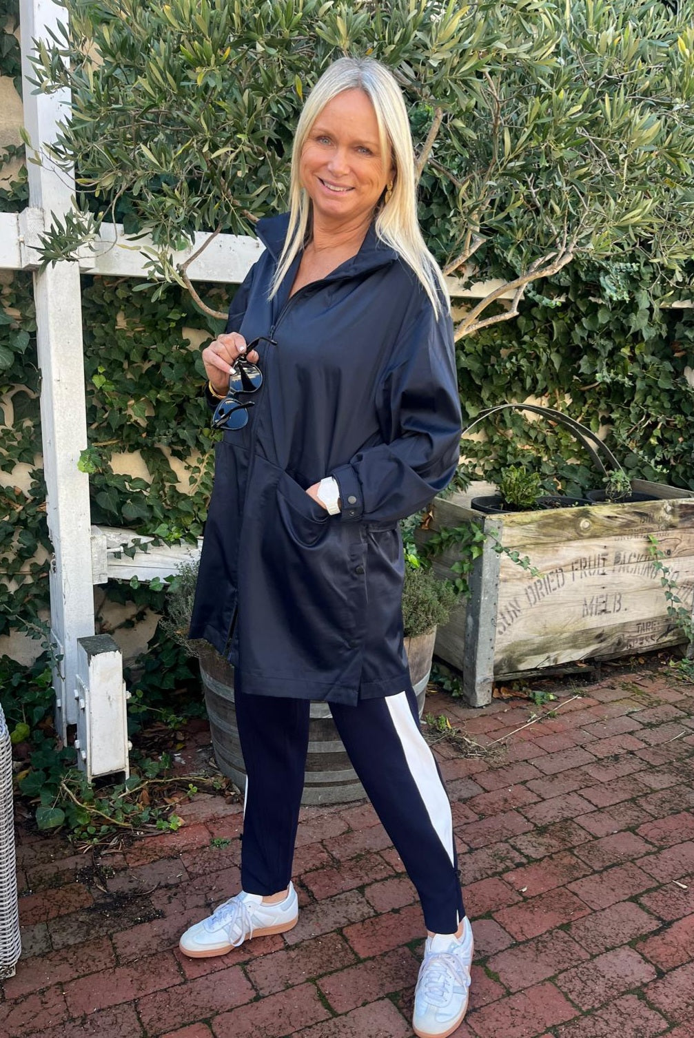 RAW by RAW LORETTA LONGLINE WINDBREAKER - BRITISH NAVY