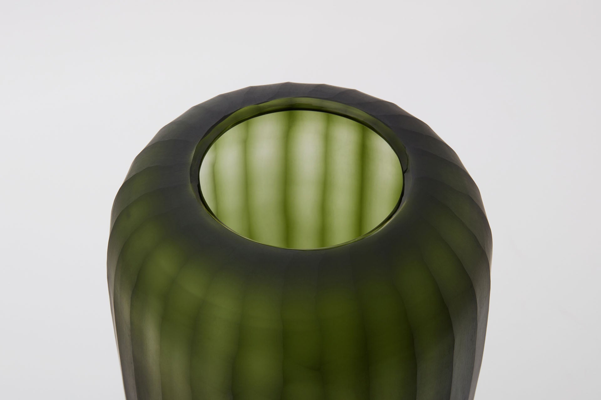 THE FOUNDRY LANTERN VASE TALL MOSS