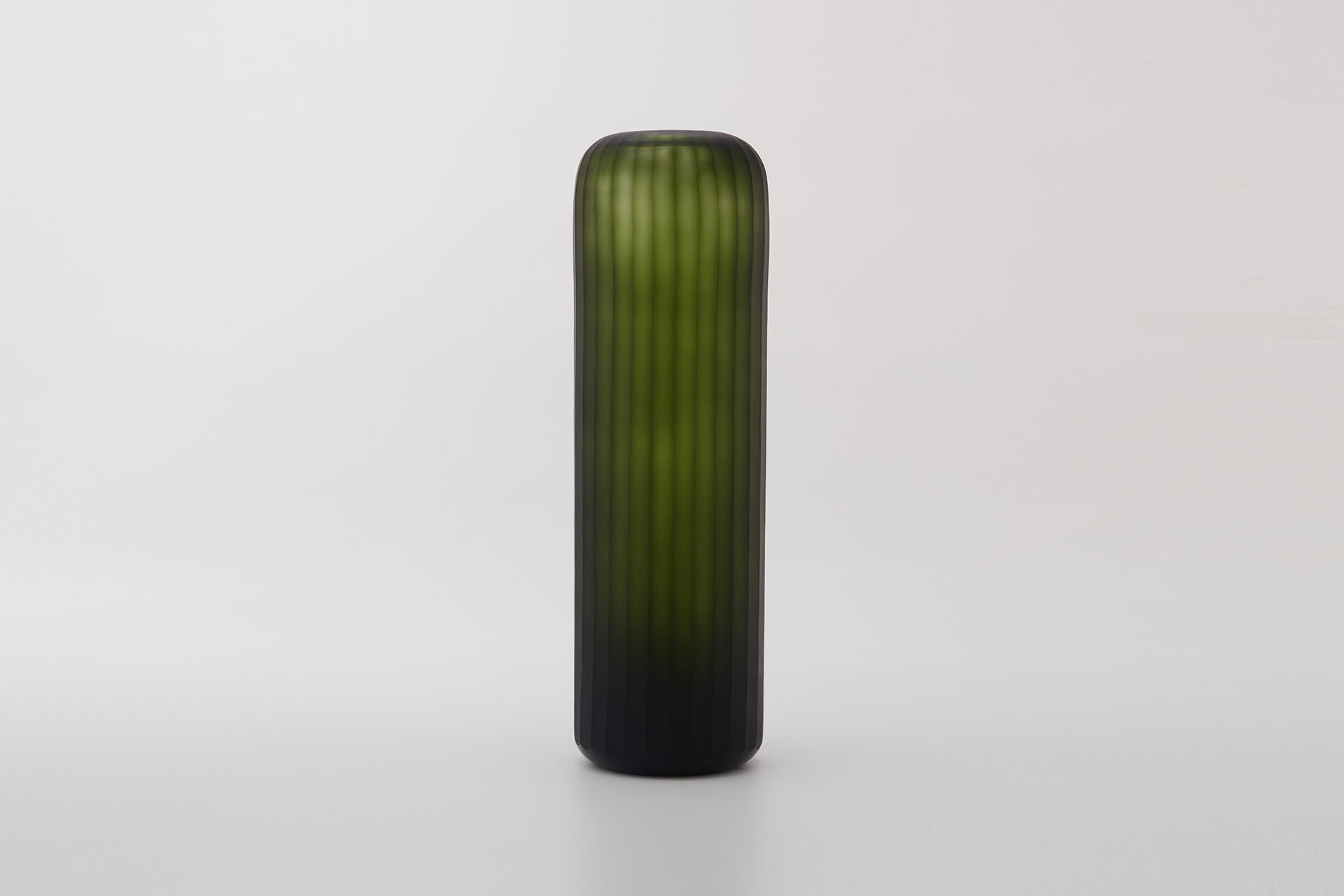 THE FOUNDRY LANTERN VASE TALL MOSS