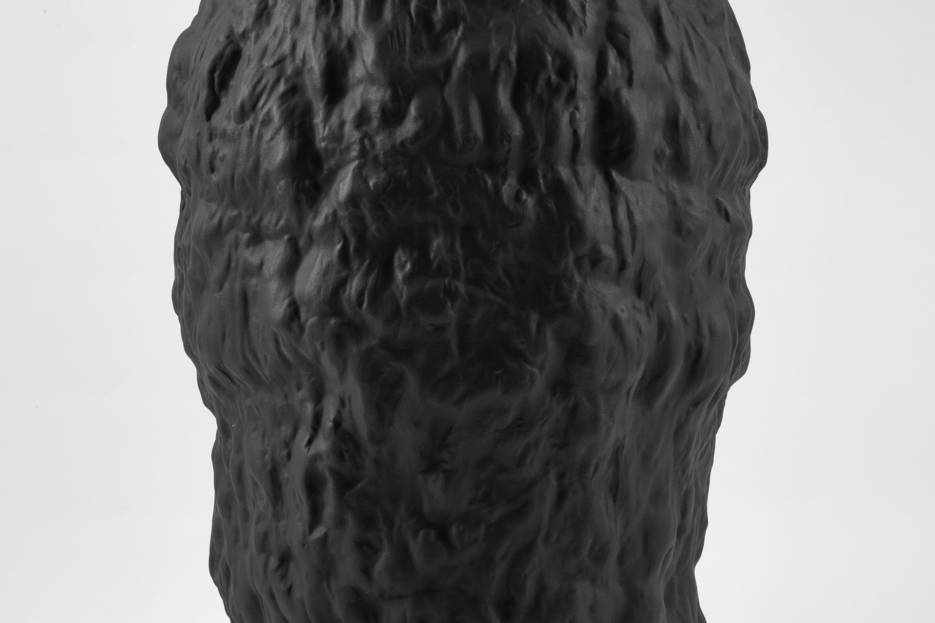 THE FOUNDRY MACHE VASE MEDIUM - EBONY