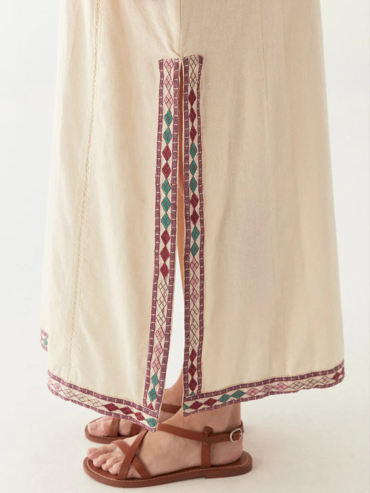 MAISON HOTEL AMIRAN DRESS CHOTI HOLI