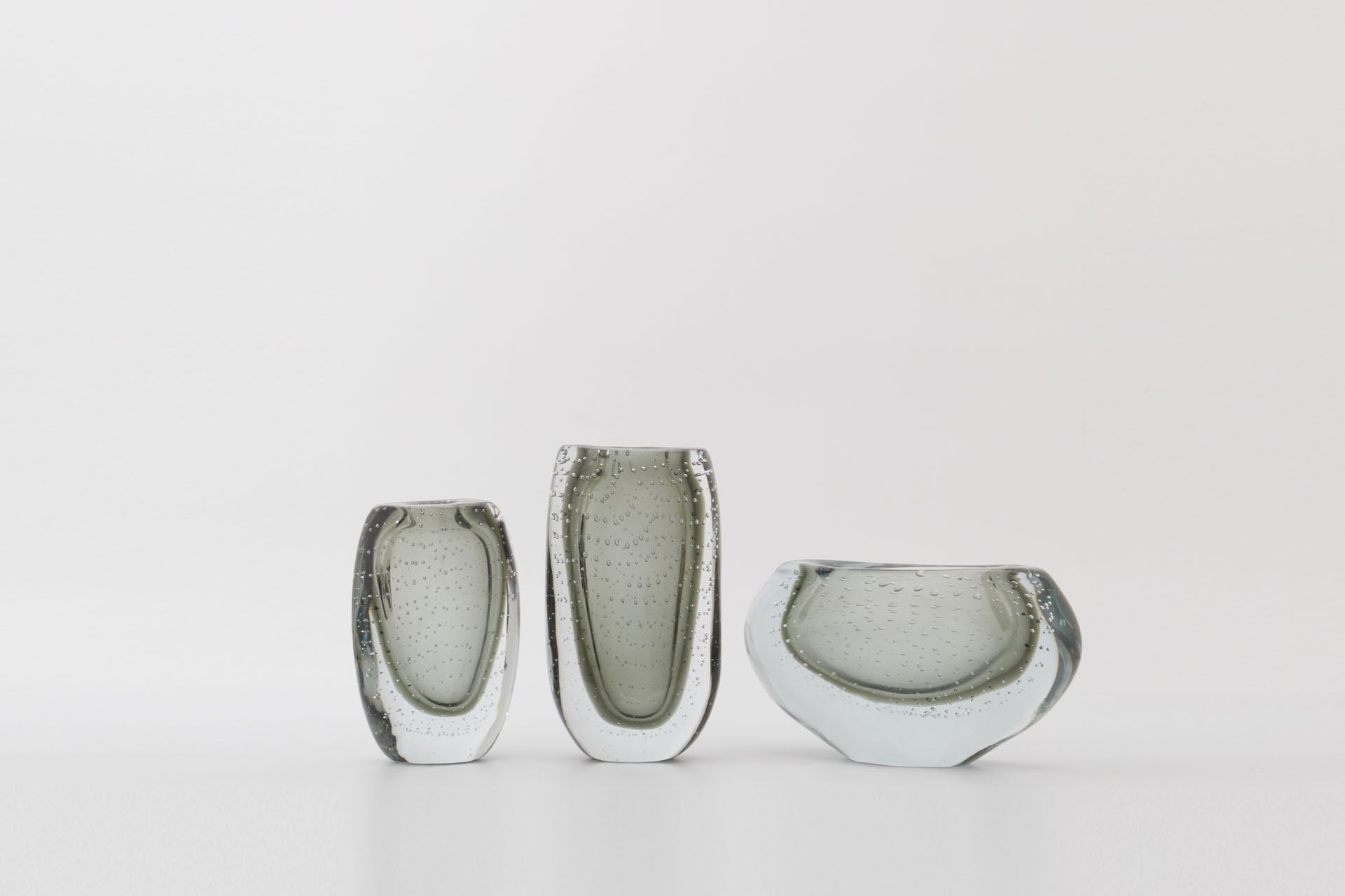 THE FOUNDRY SAP VASE BALTIC MEDIUM