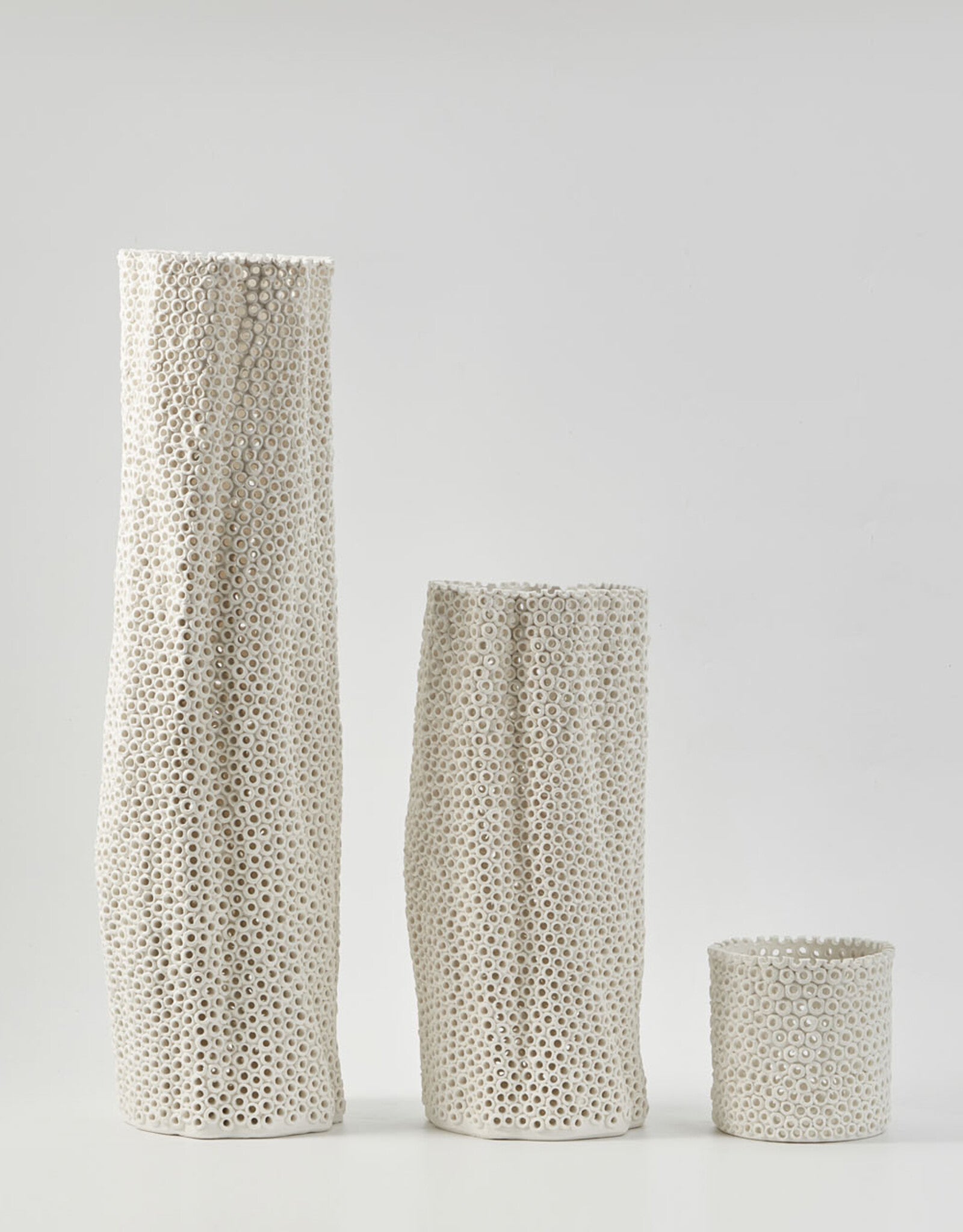 THE FOUNDRY CORALITE VASE MEDIUM IVORY