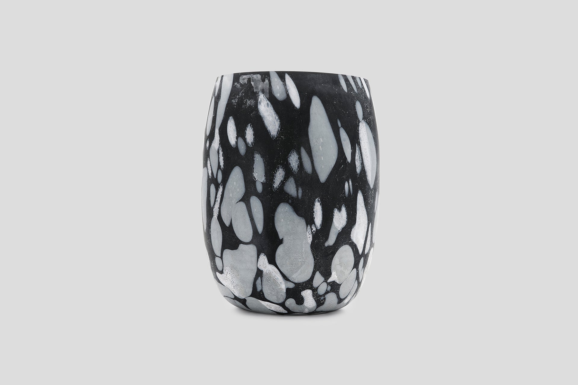 THE FOUNDRY MINERAL VASE MOTTLED BLACK EXTRA TALL