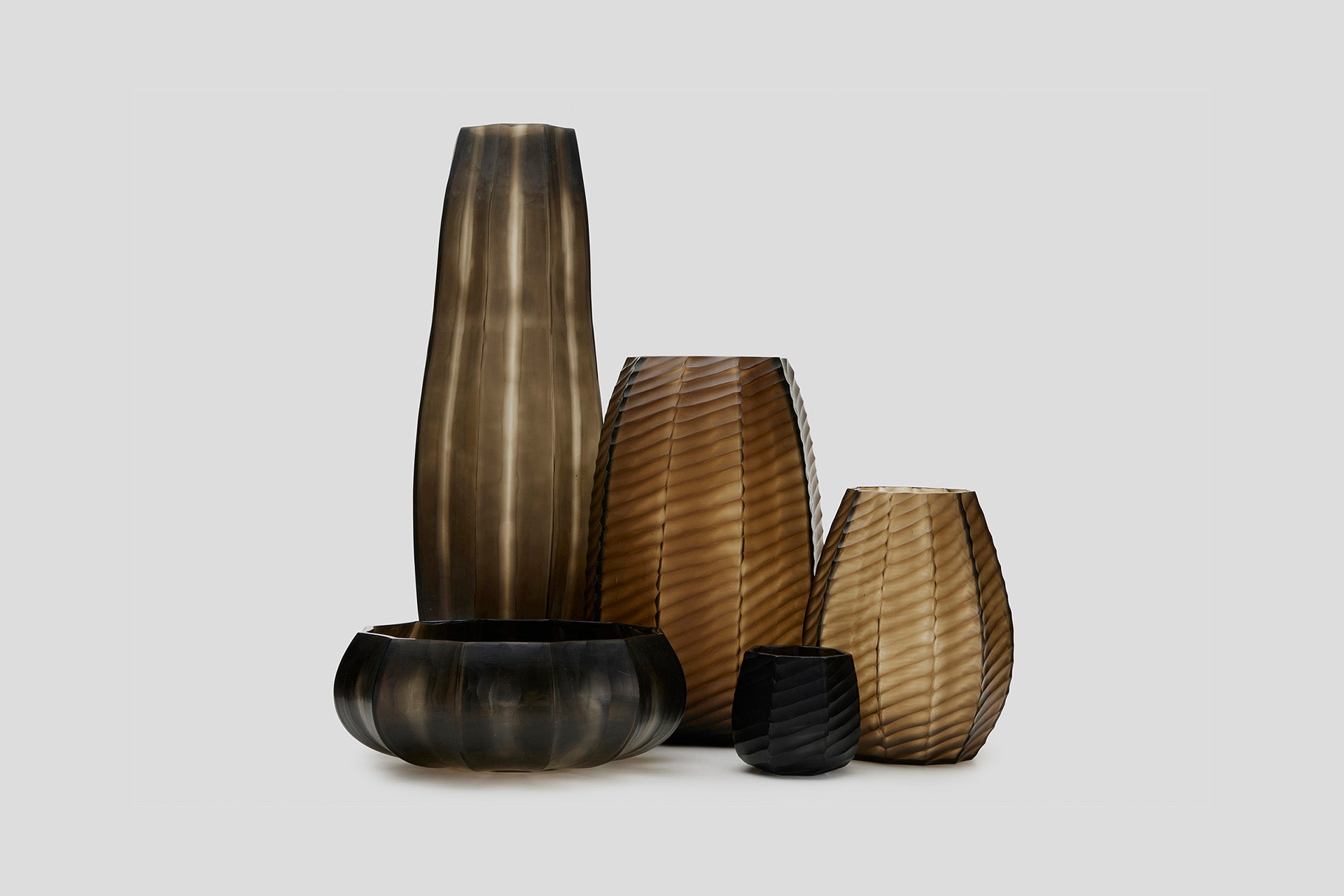 THE FOUNDRY LOTUS VASE TALL SMOKE