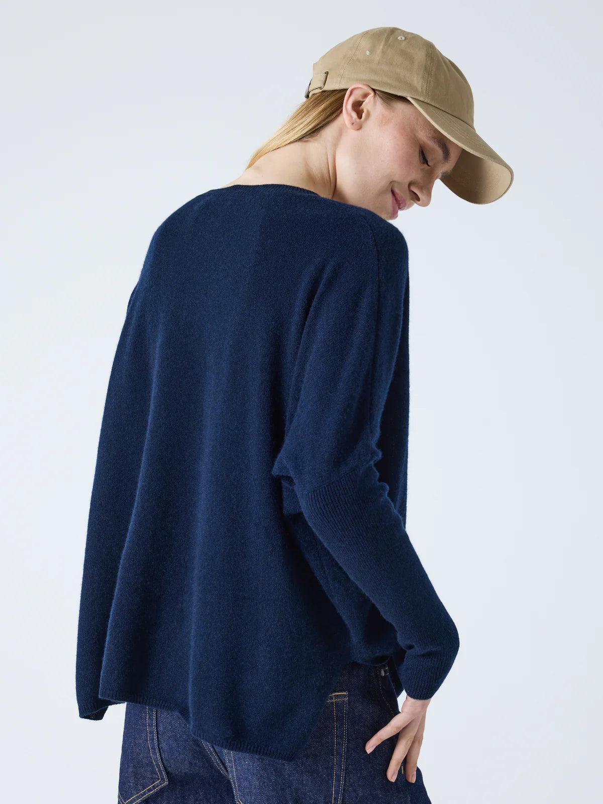 ABSOLUT CASHMERE CAMILLE KNIT NAVY