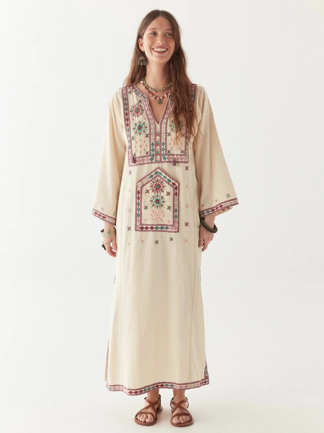 MAISON HOTEL AMIRAN DRESS CHOTI HOLI