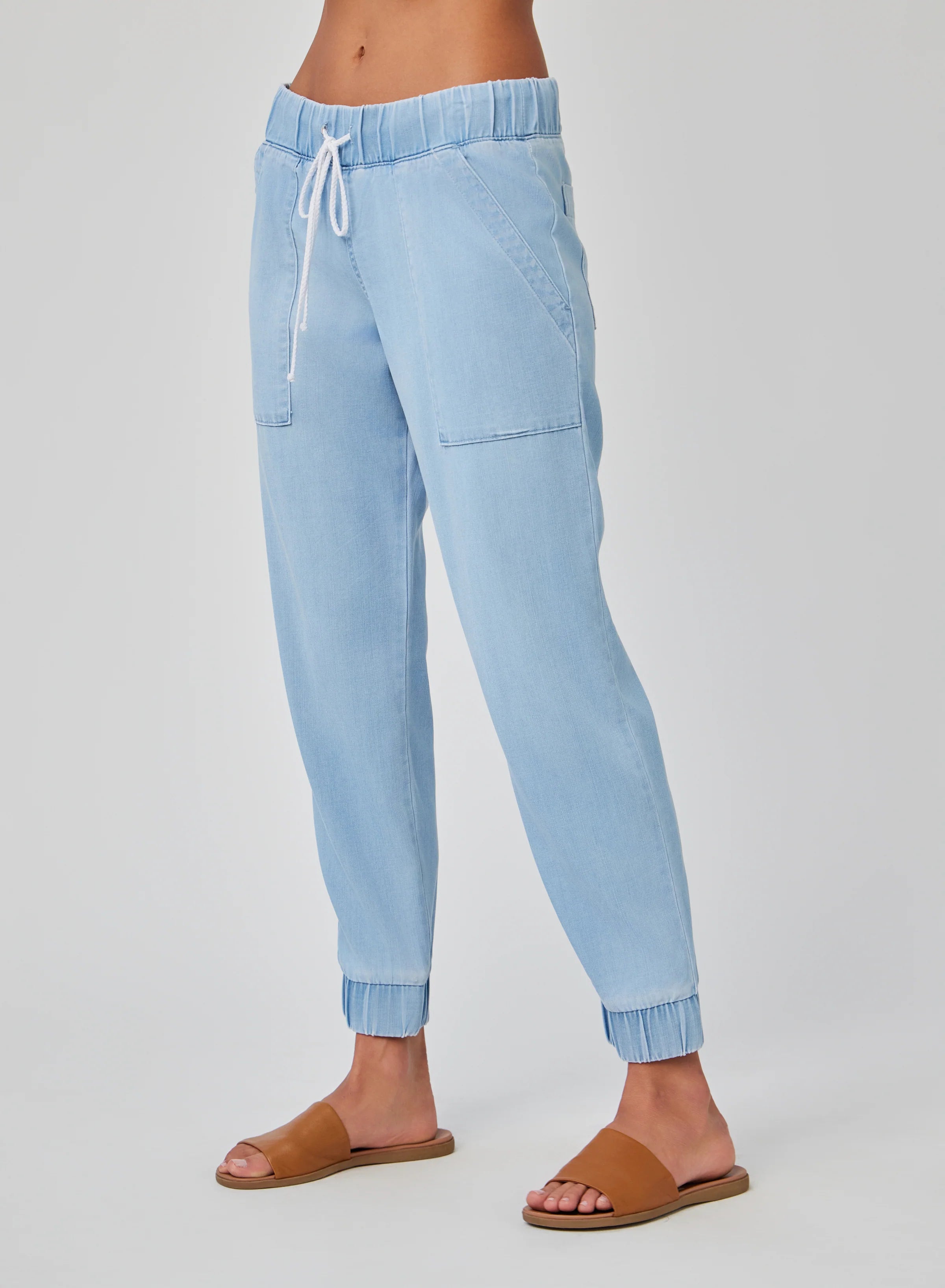 BELLA DAHL CHELSEA POCKET JOGGER MALIBU MIST