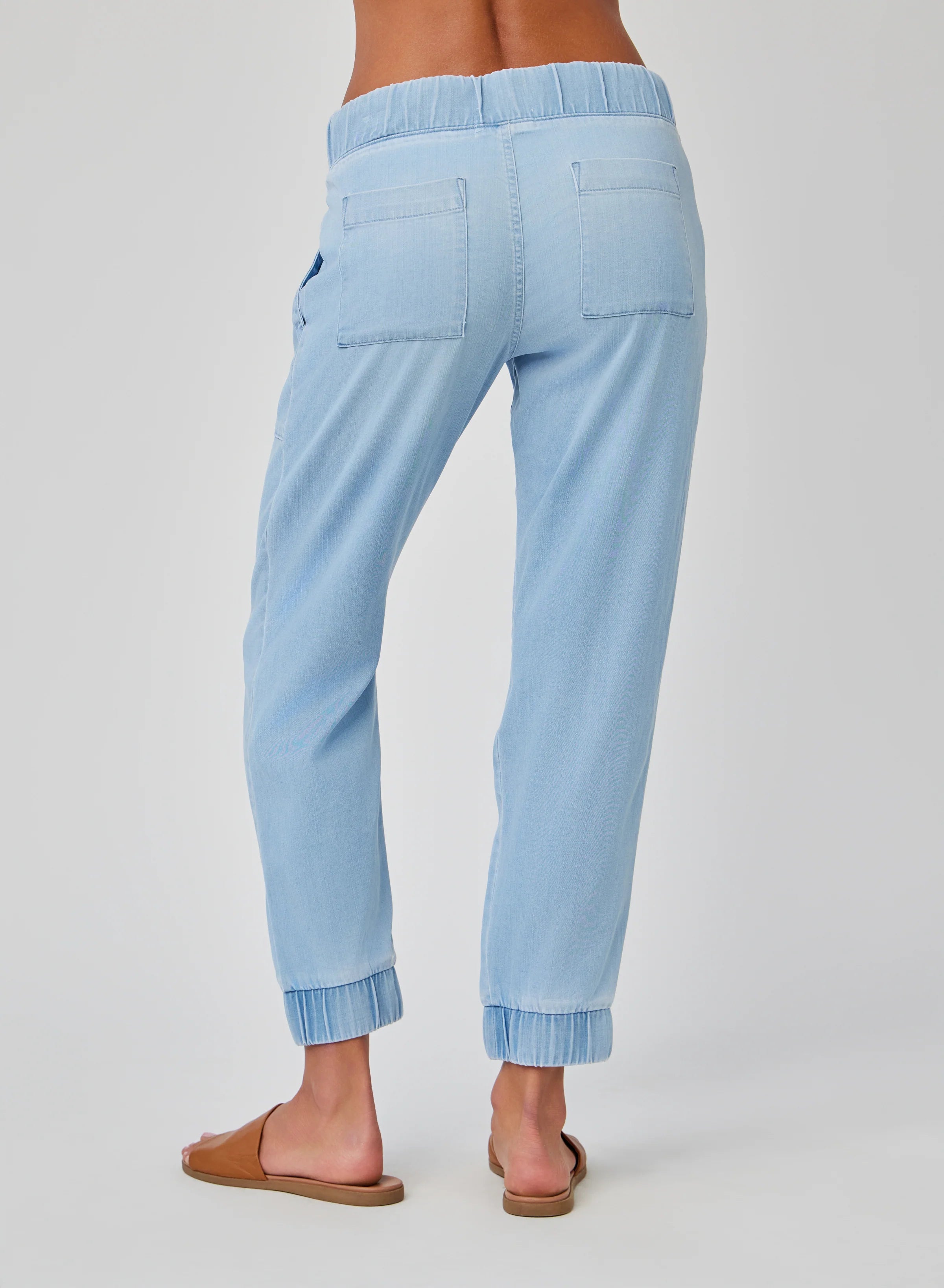 BELLA DAHL CHELSEA POCKET JOGGER MALIBU MIST