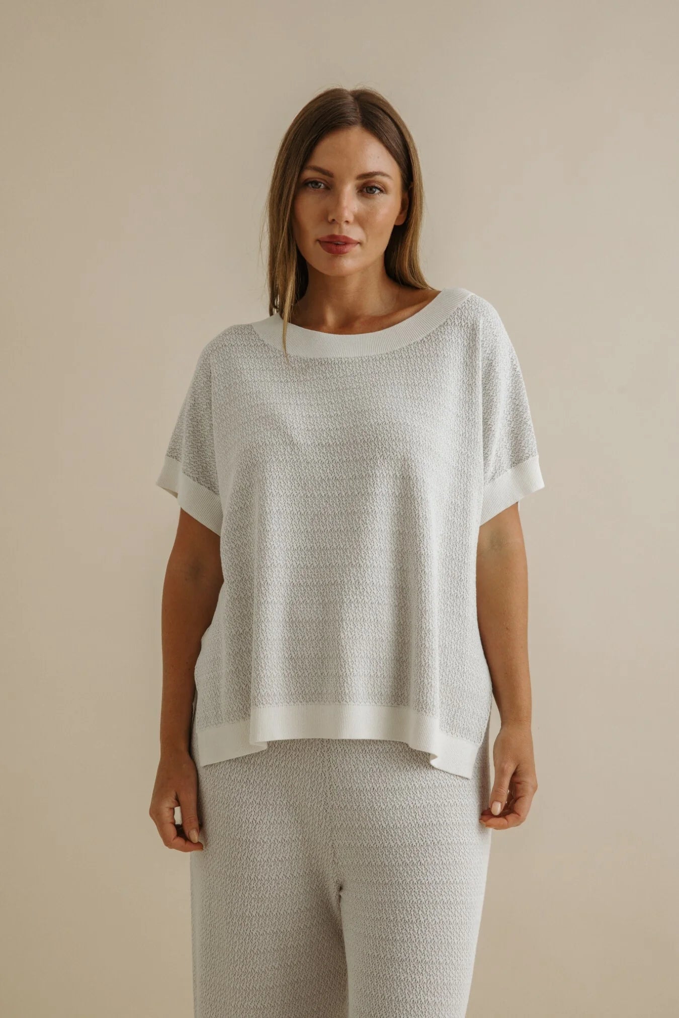 TALAMAYA CREPE KNITTED TEE PULLOVER MILK & SILVER HAZE