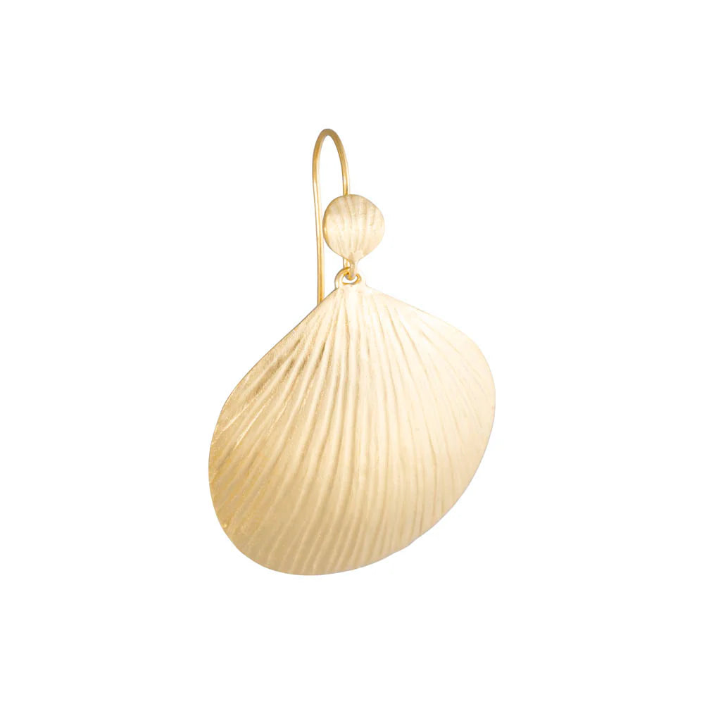 FAIRLEY GOLD BEACHCOMBER HOOK EARRINGS