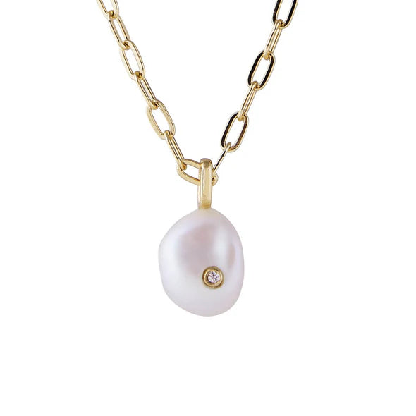 FAIRLEY FRESHWATER PEARL NECKLACE