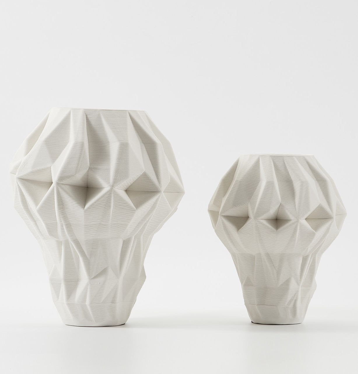 THE FOUNDRY HEDRON VASE SMALL IVORY