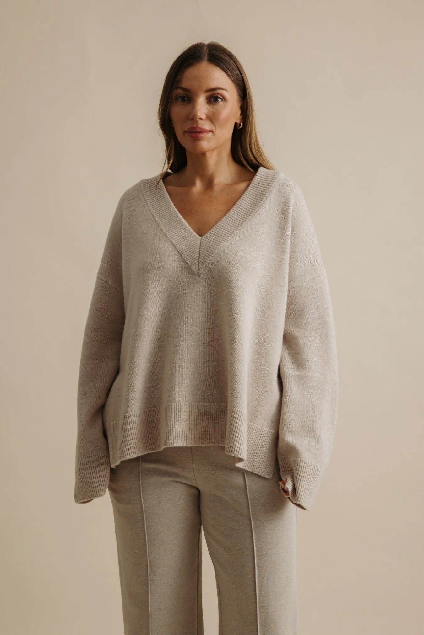 TALAMAYA HAVEN MERINO V PULLOVER WHEAT