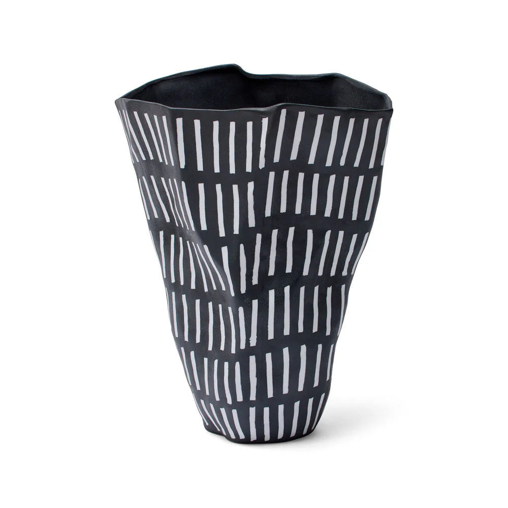 HORGANS EMI VASE - BLACK & WHITE