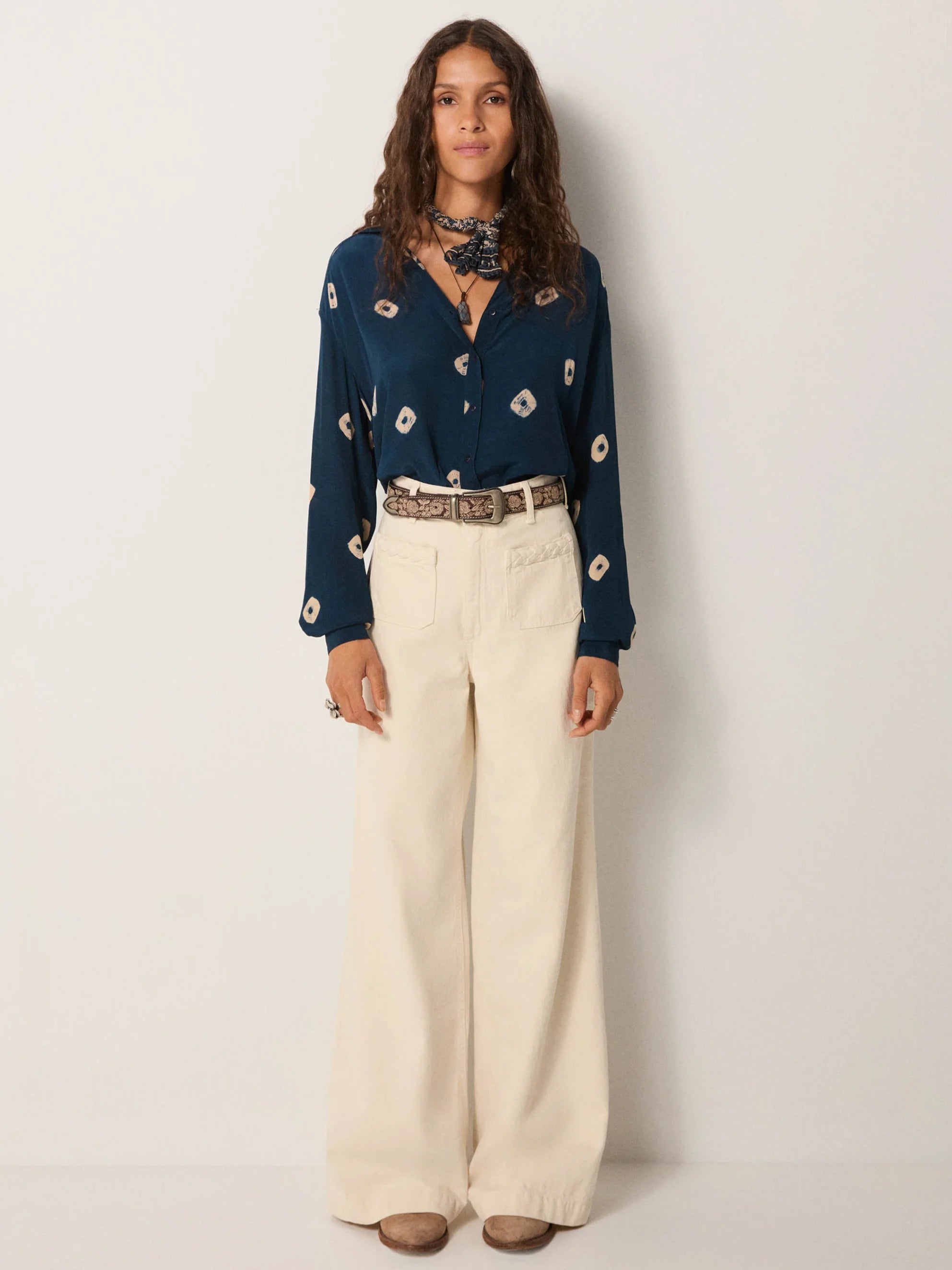 MAISON HOTEL ARIA BLOUSE LAPISLAZULI