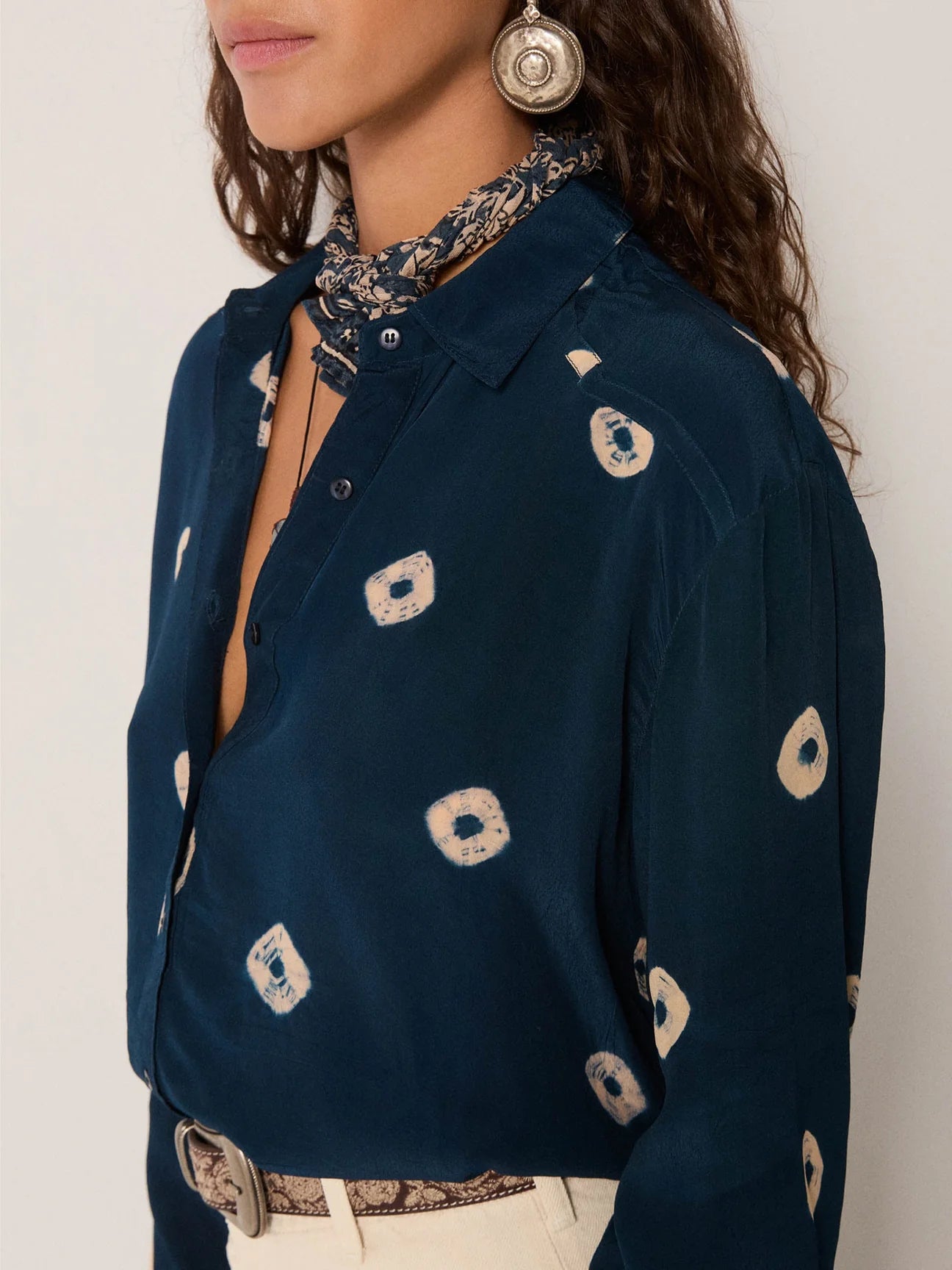 MAISON HOTEL ARIA BLOUSE LAPISLAZULI