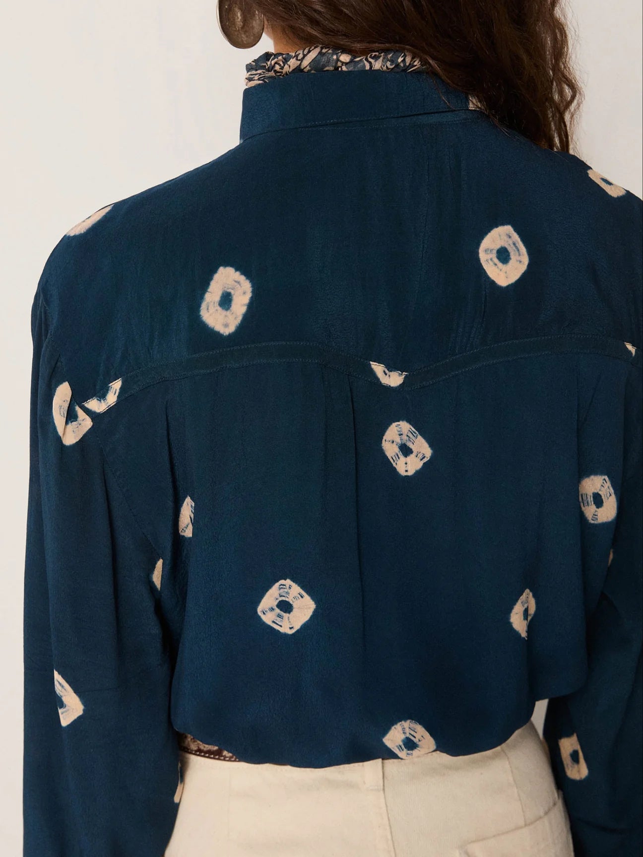 MAISON HOTEL ARIA BLOUSE LAPISLAZULI