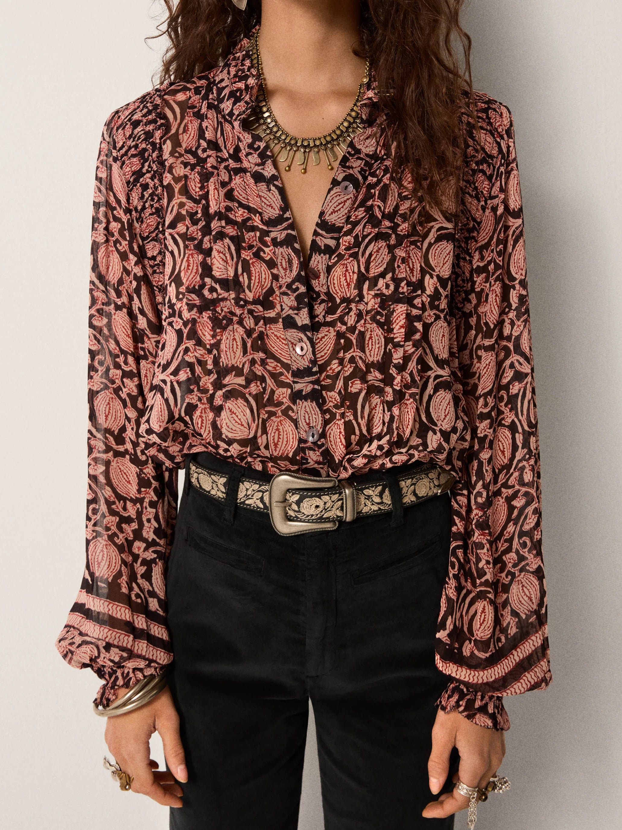 MAISON HOTEL MIA BLOUSE EBONY ROSE
