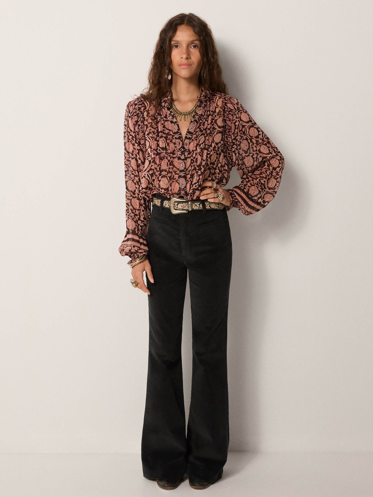 MAISON HOTEL MIA BLOUSE EBONY ROSE