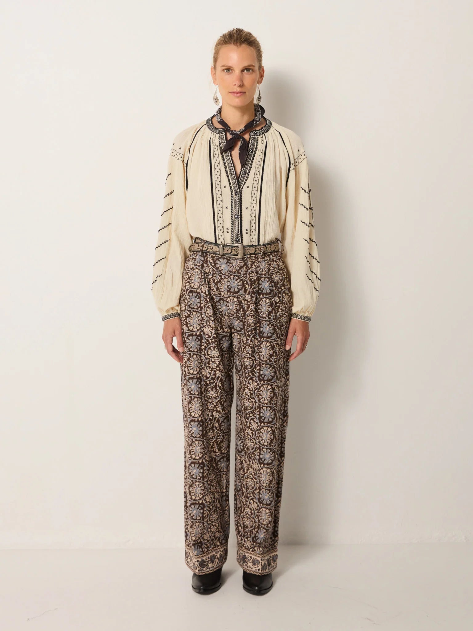 MAISON HOTEL RINGO BLOUSE PETIT CROIX IVORY