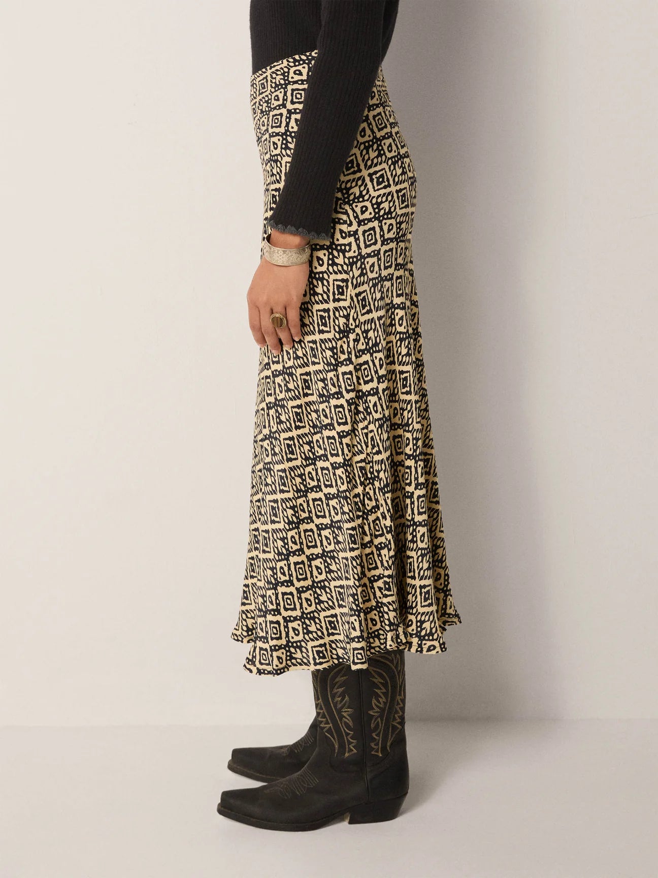 MAISON HOTEL IRENE SKIRT VANILLA ICE