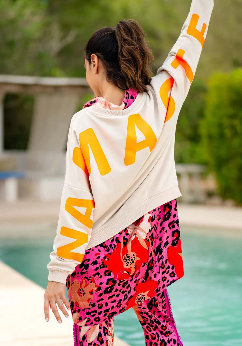 MISS GOODLIFE ROUND NECK SWEAT NAMASTE CREAM