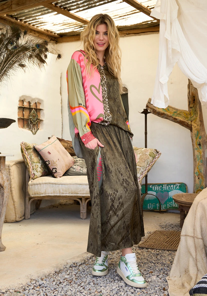 MISS GOODLIFE LEO & RAINBOW BLOUSE GREEN