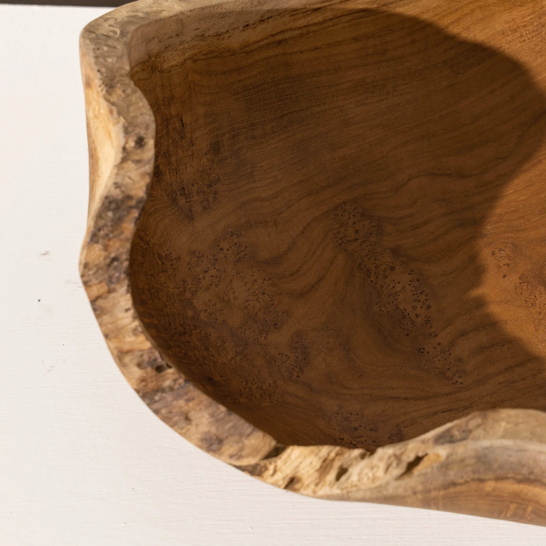 INARTISAN REI SCULPTURAL WOODEN BOWL