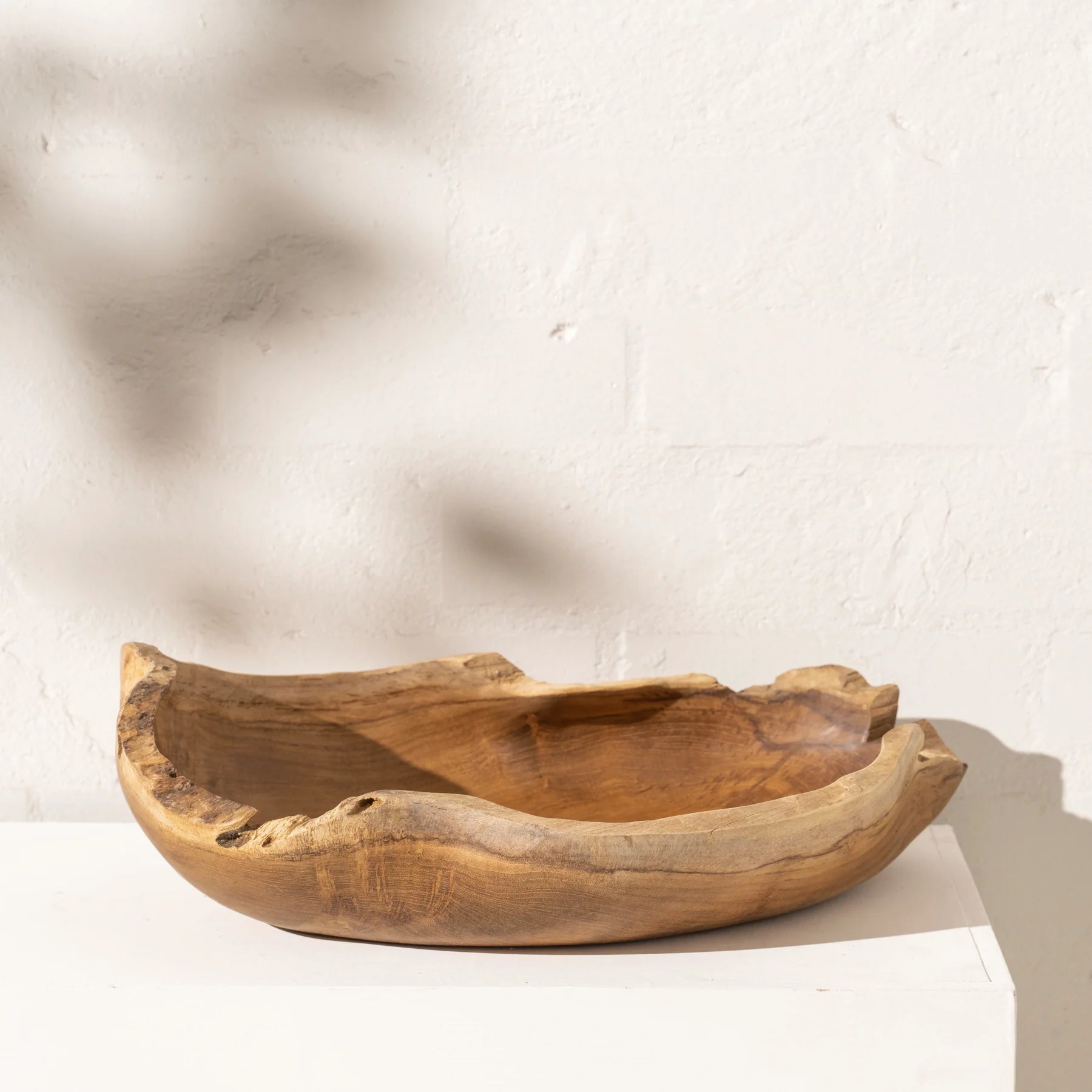INARTISAN REI SCULPTURAL WOODEN BOWL