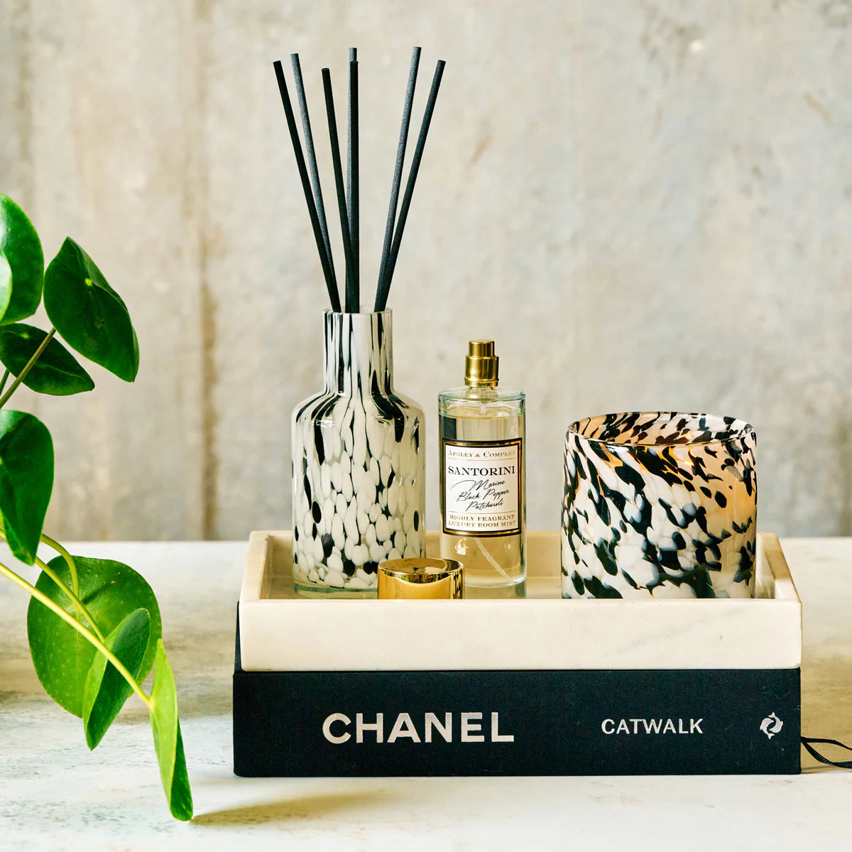 APSLEY LUXURY CANDLE SMALL 400G - SANTORINI