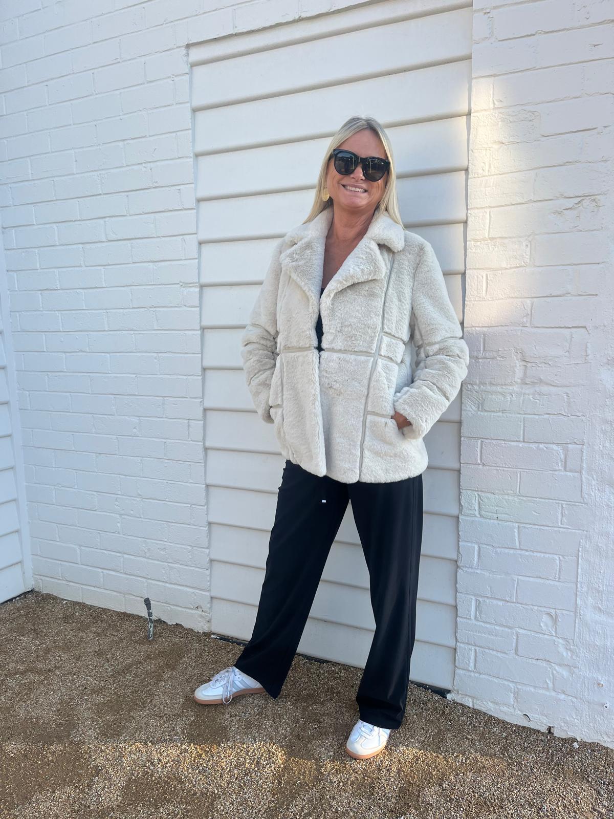 INDIJO TYRA MID STONE COAT