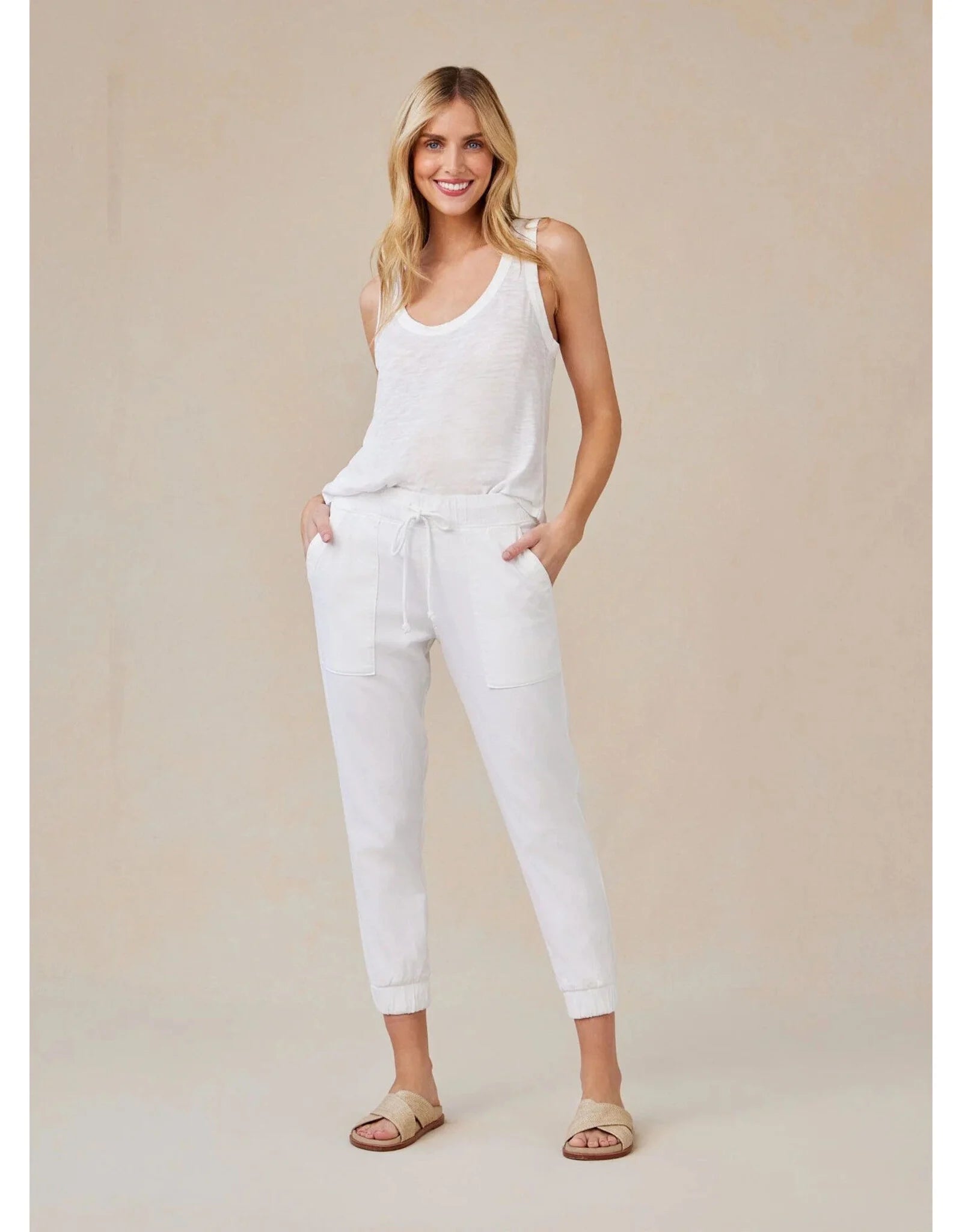 BELLA DAHL POCKET JOGGER - WHITE