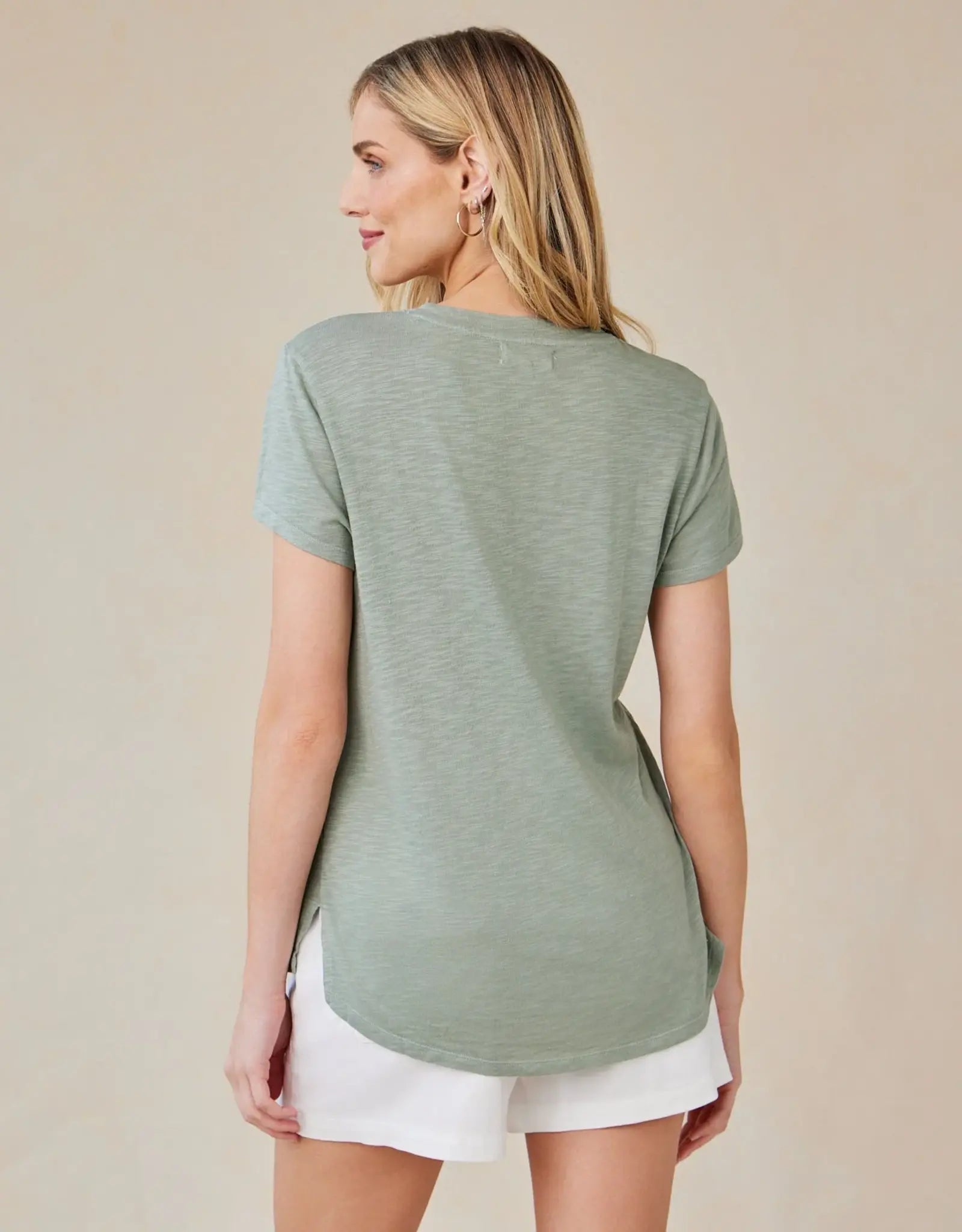 BELLA DAHL V NECK TEE - OLIVE GROVE