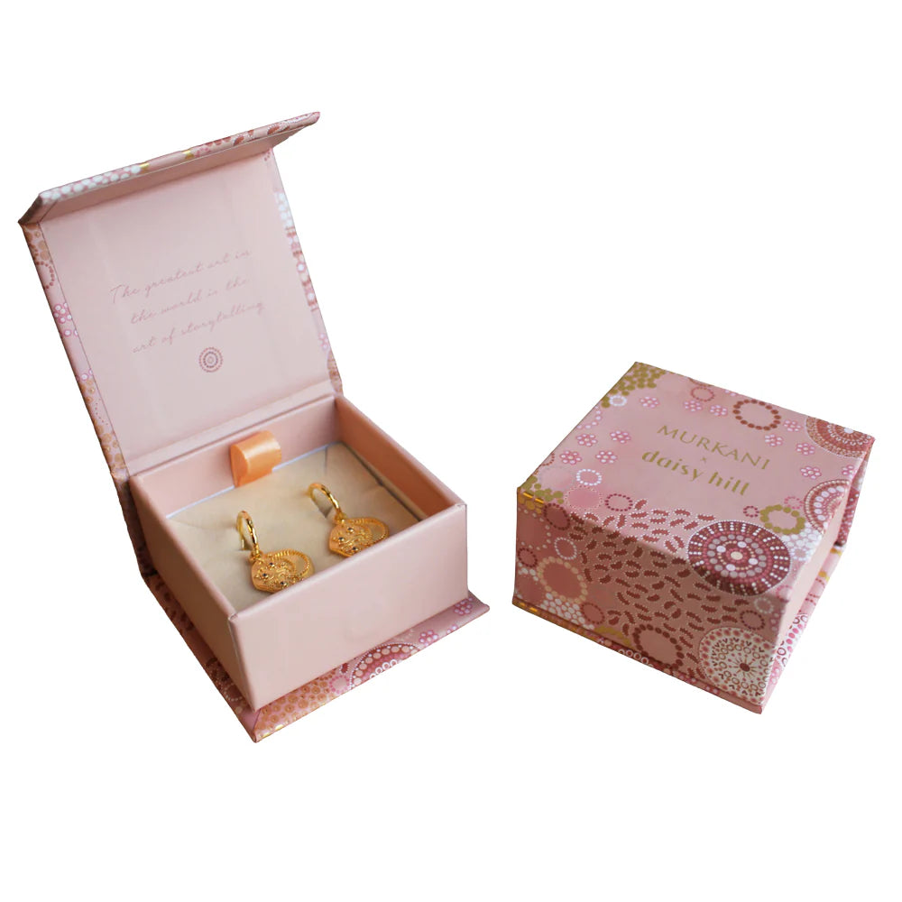 MURKANI SOUL PROTECTOR MEDIUM SHELL HOOP EARRINGS YELLOW GOLD