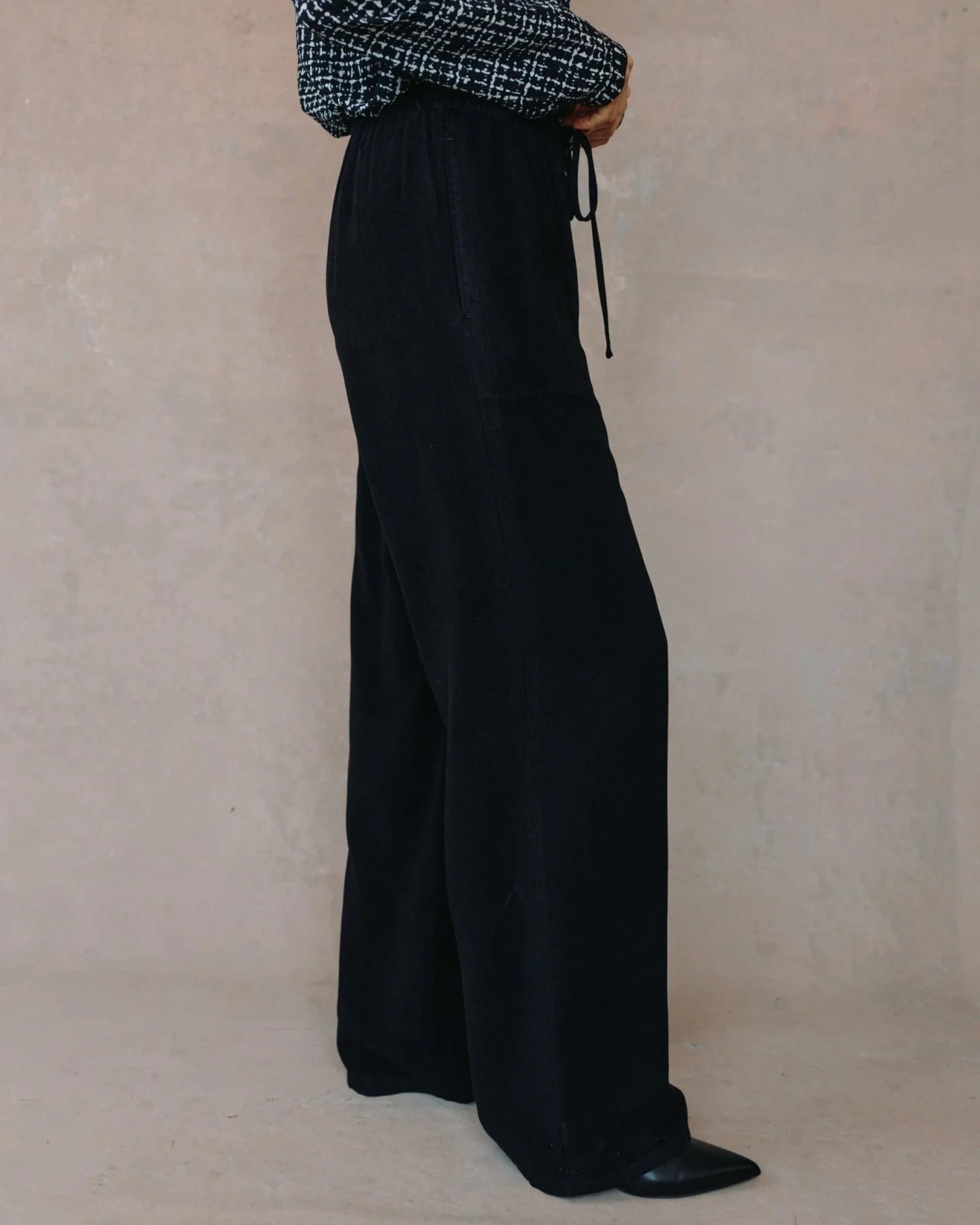 BELLA DAHL KYLIE WIDE LEG WITH DRAWSTRING - BLACK