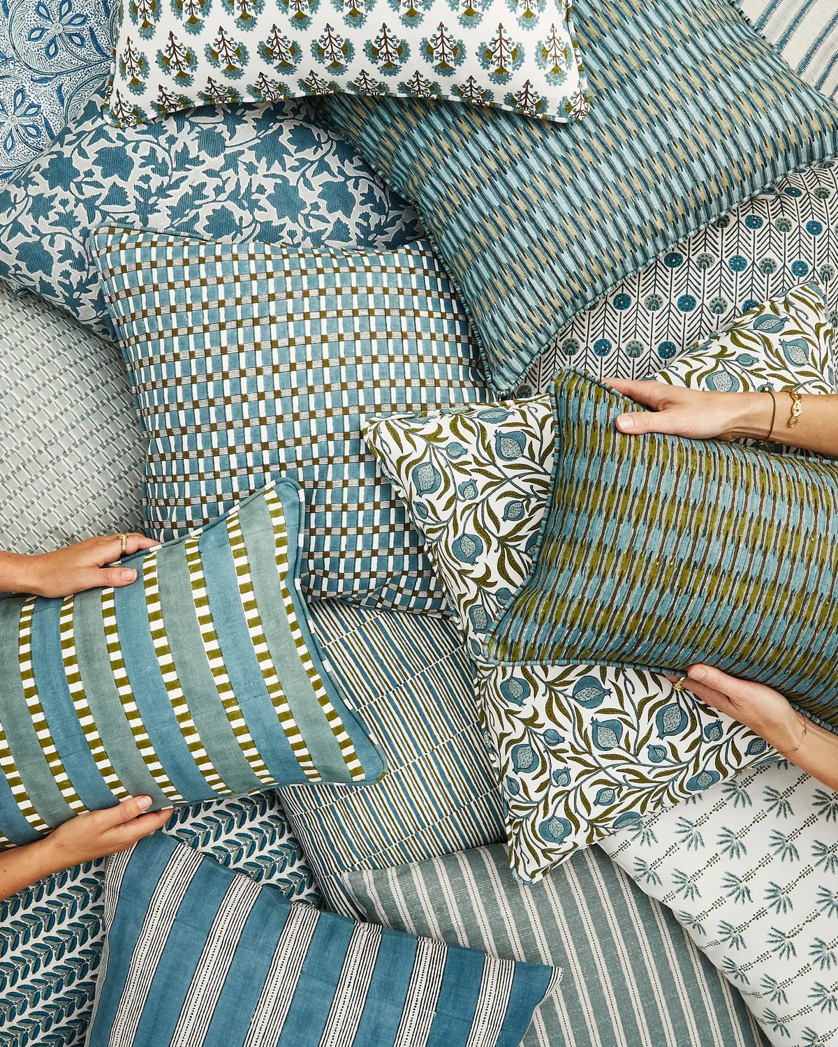 WALTER G MARRAKESH LAGOON LINEN CUSHION