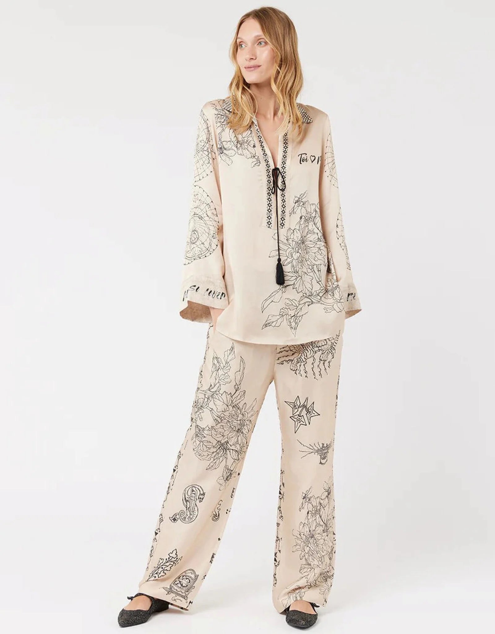 ME369 BAILEY STRAIGHT LEG BLOSSOM PRINTED PANTS