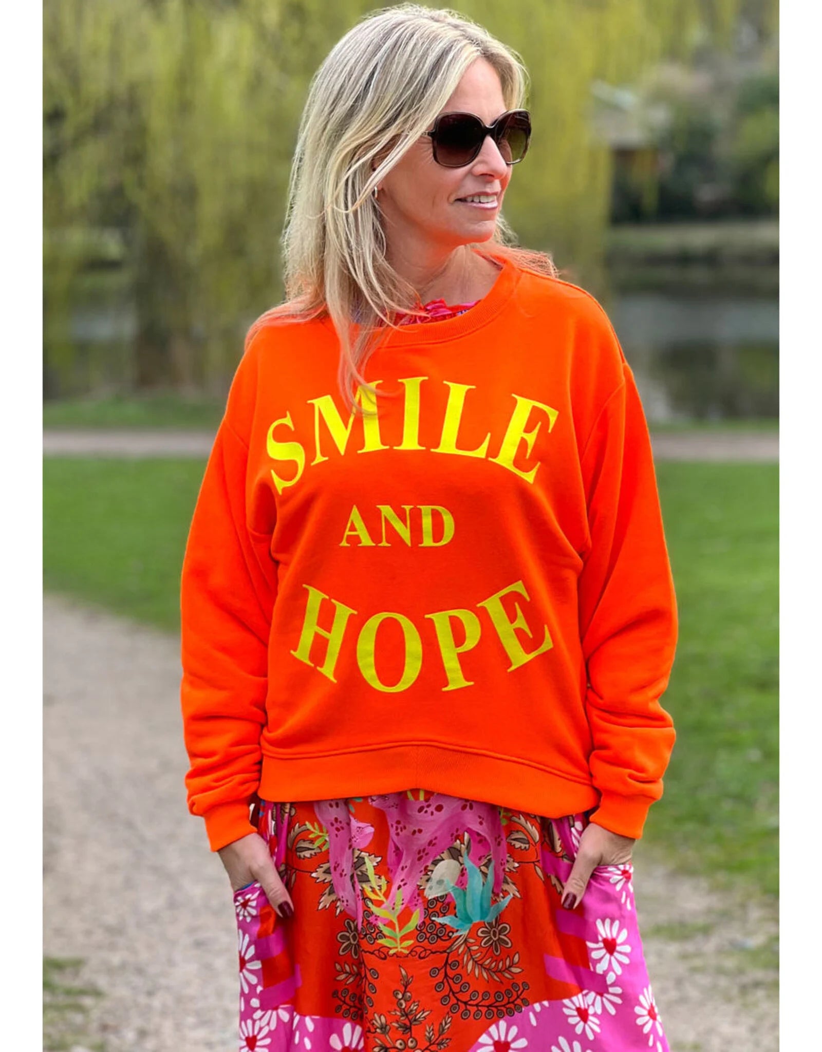 MISS GOODLIFE SMILE AND HOPE SWEATER NEON ORANGE YELLOW