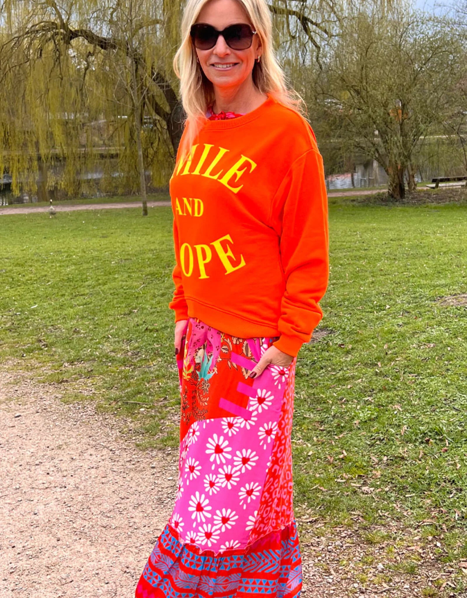 MISS GOODLIFE SMILE AND HOPE SWEATER NEON ORANGE YELLOW