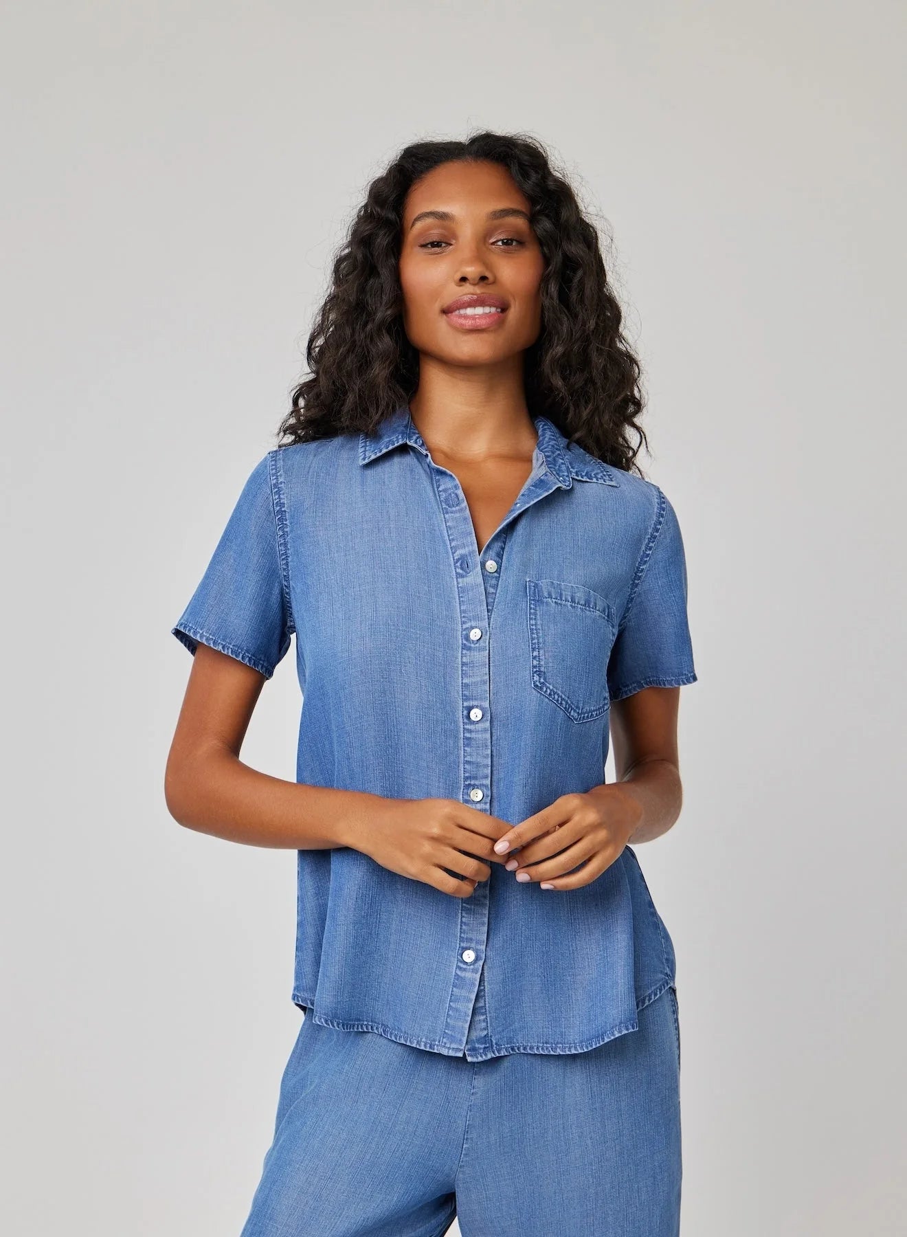 BELLA DAHL SHORT SLEEVE POCKET SHIRT MOONLIT HAZE