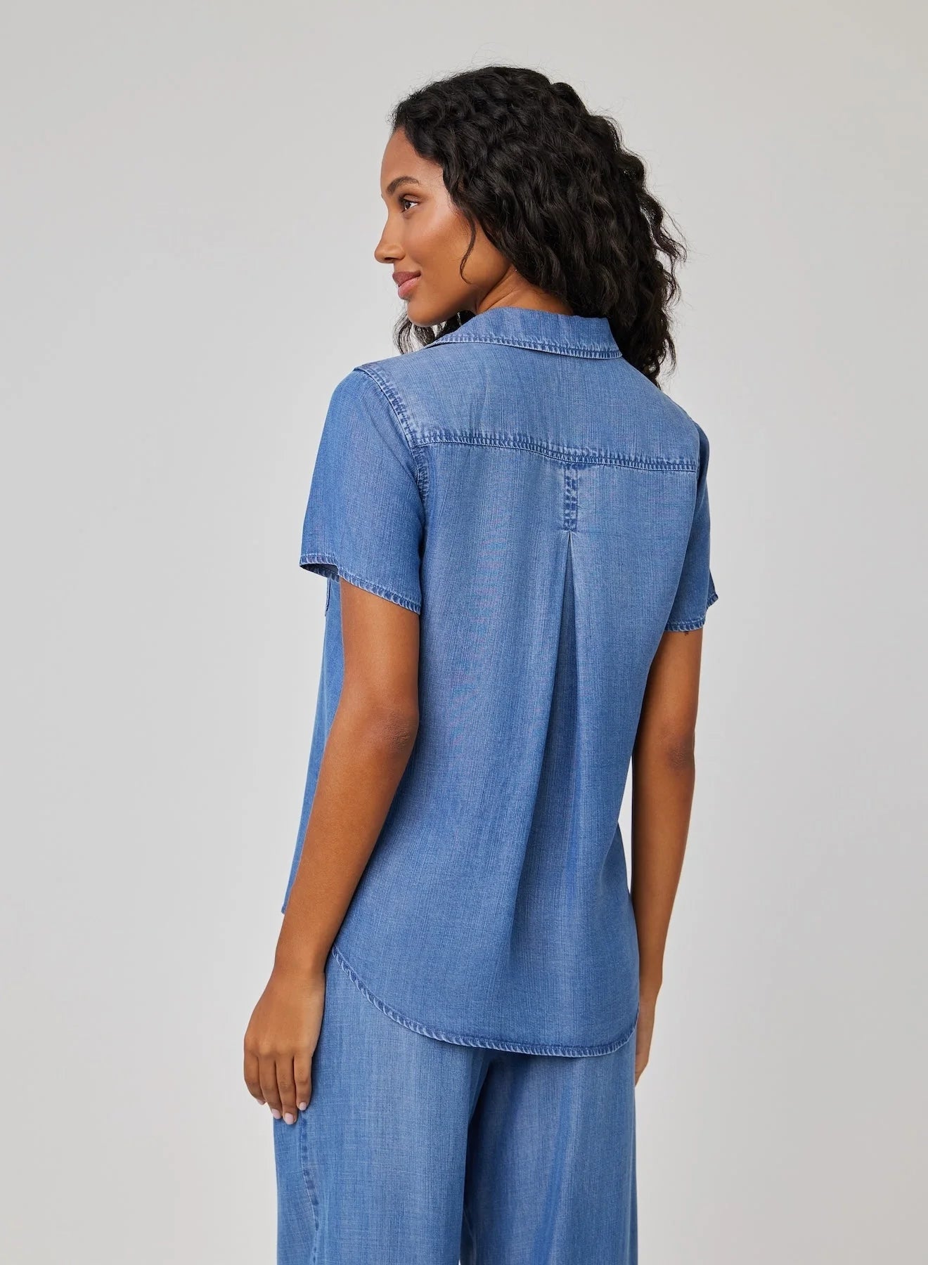 BELLA DAHL SHORT SLEEVE POCKET SHIRT MOONLIT HAZE