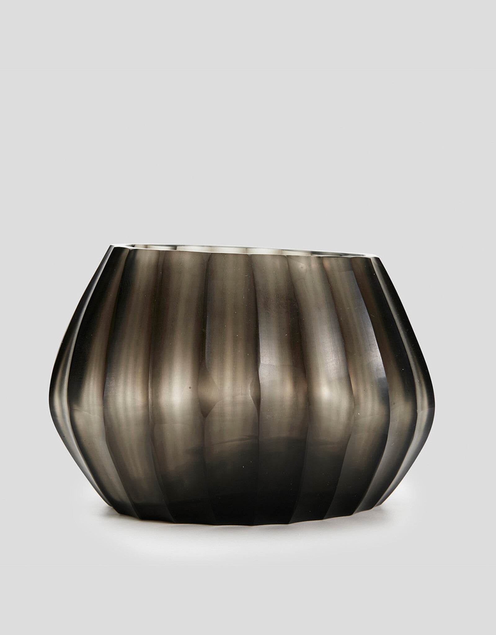 THE FOUNDRY AURA VASE XSMALL SMOKE