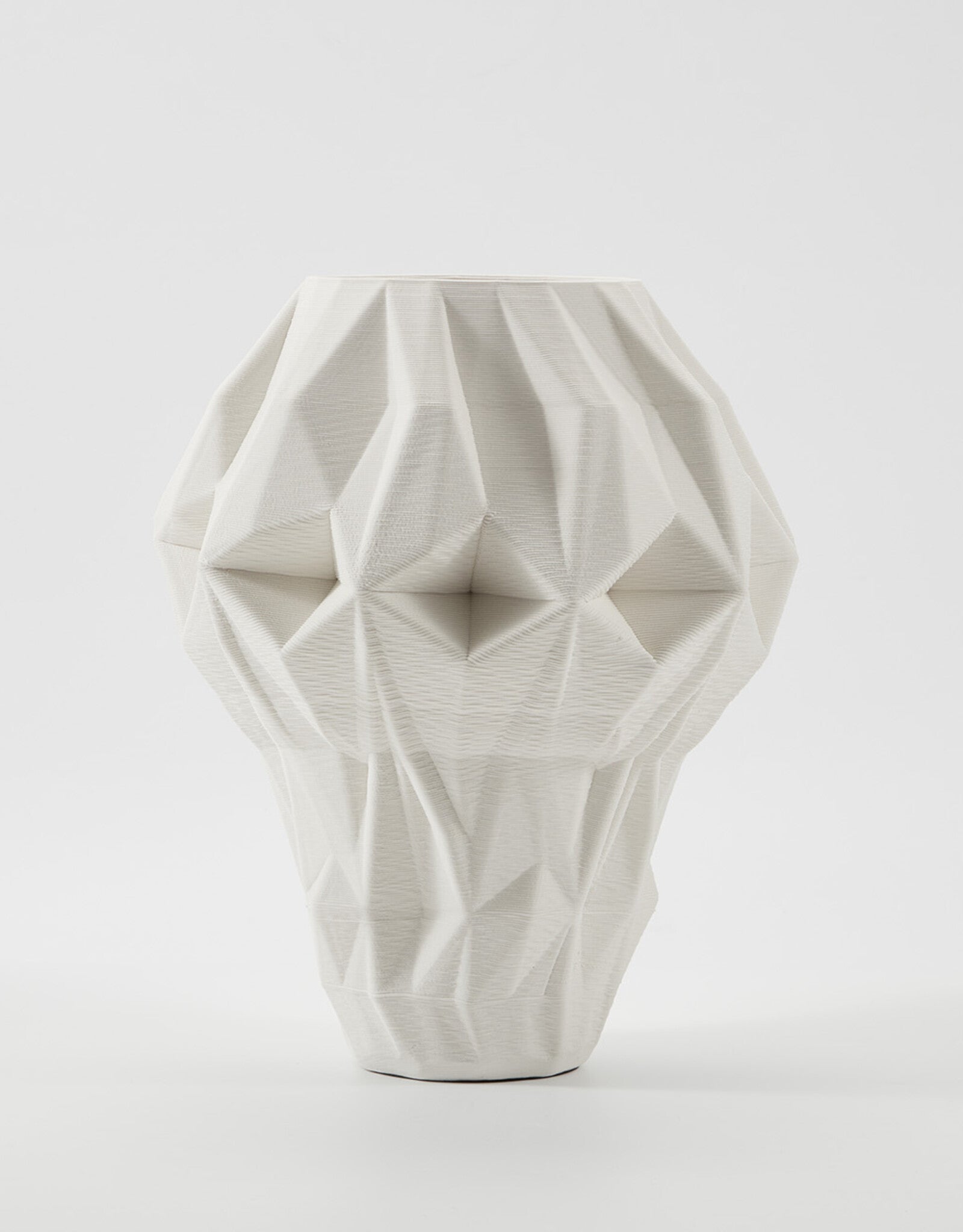 THE FOUNDRY HEDRON VASE LARGE IVORY