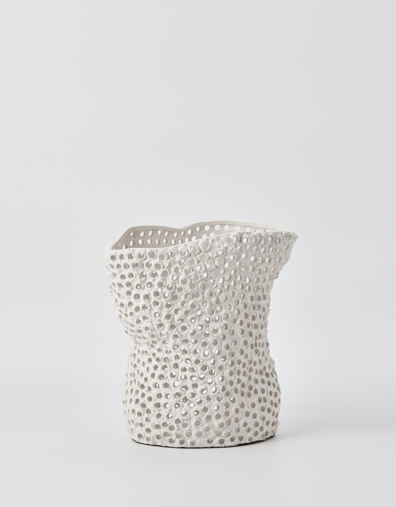 THE FOUNDRY PORUS VASE MEDIUM IVORY